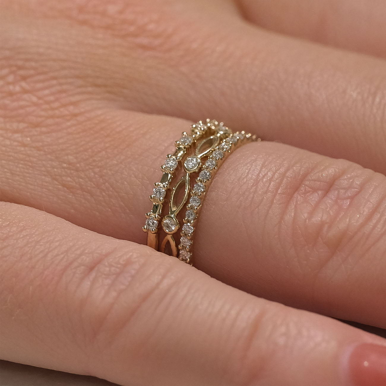 9k Zirconia Ring