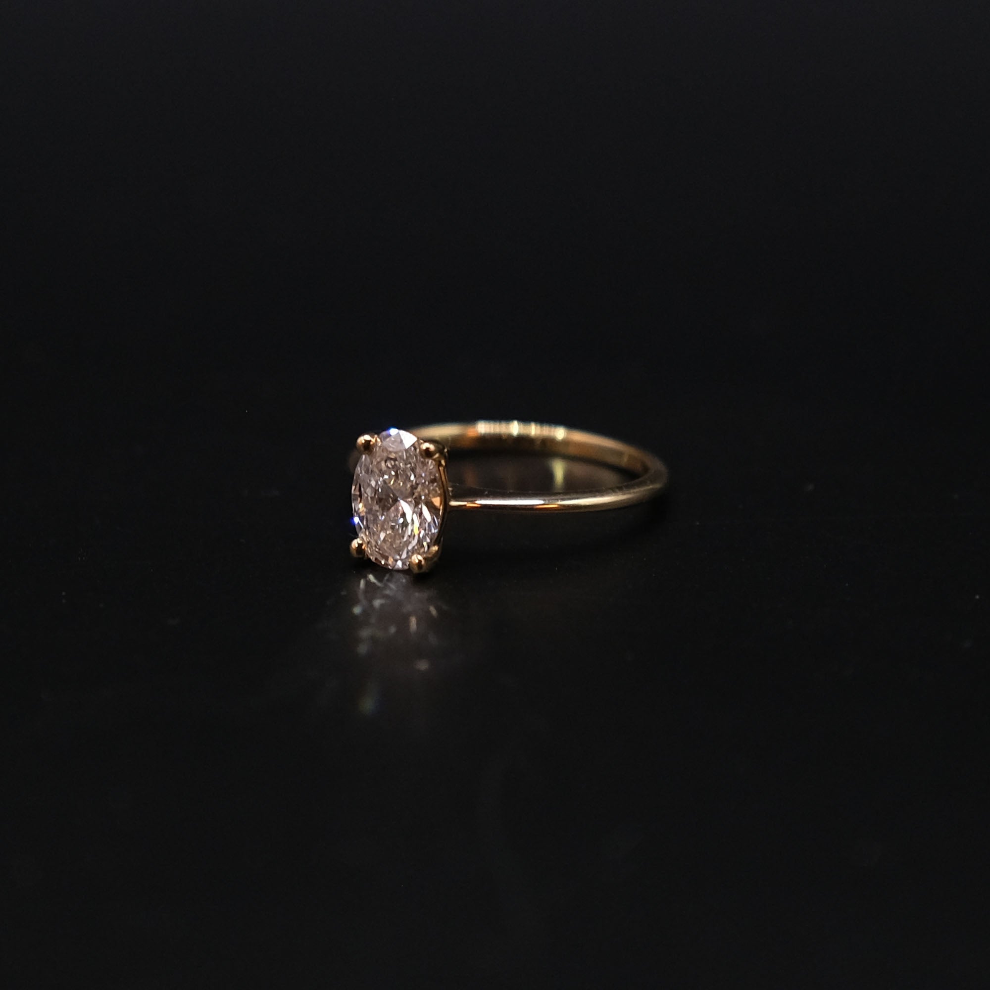 14k Gold 1ct Oval Diamond Ring