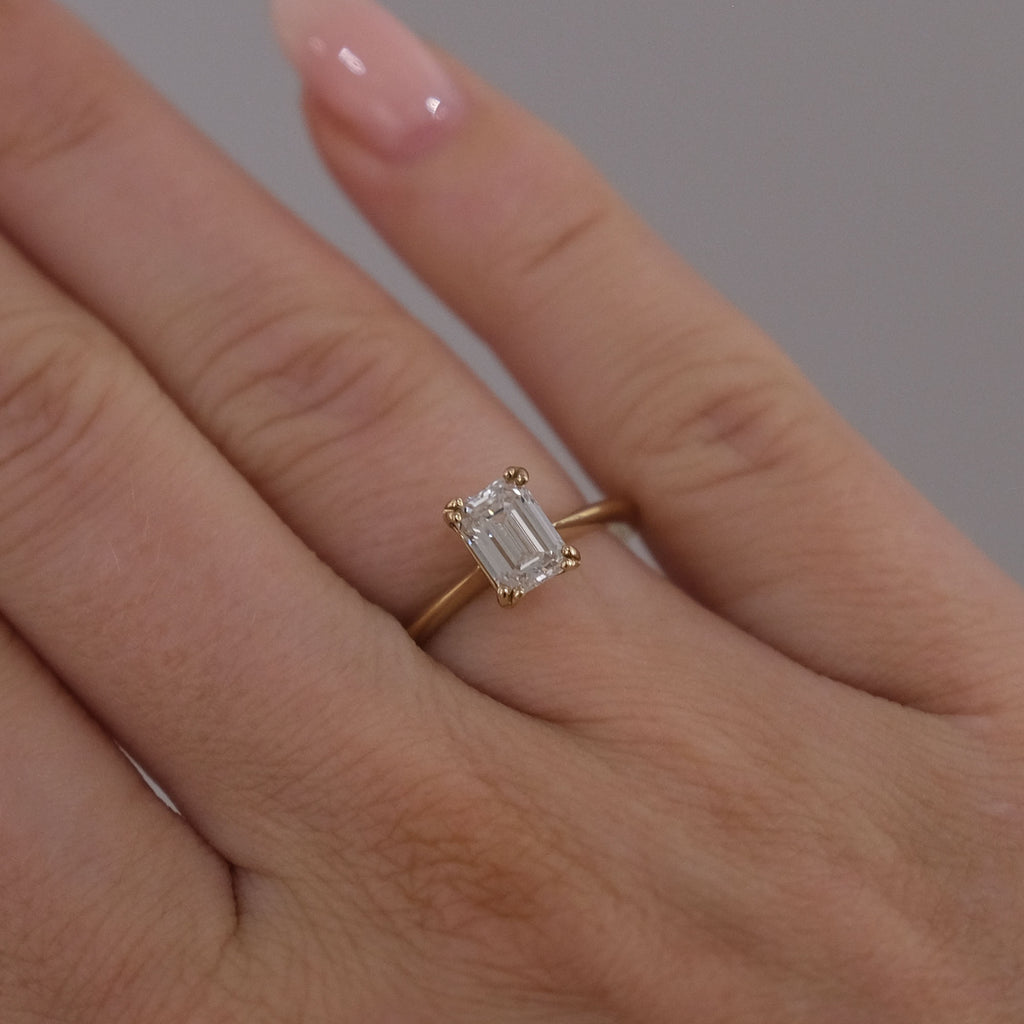 14k Gold Emerald Cut 1.0ct Diamond Ring
