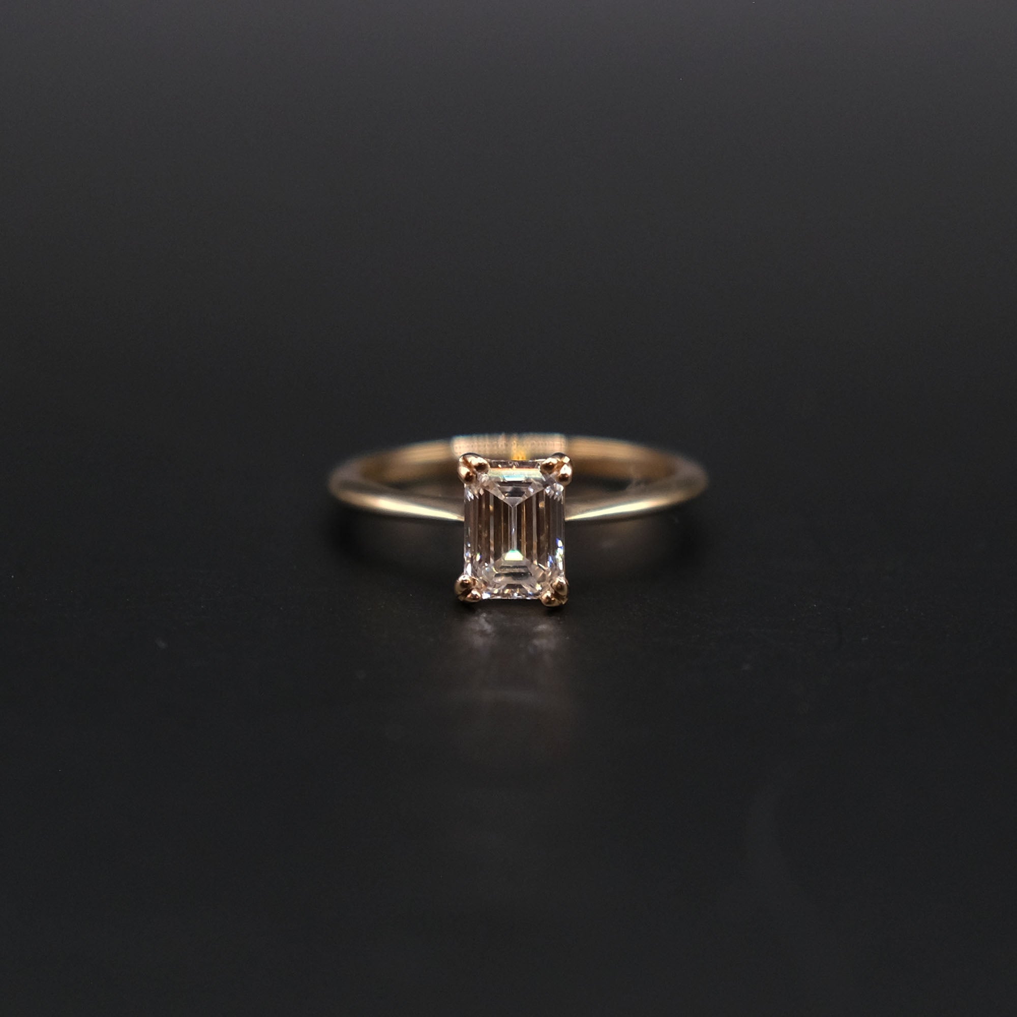 14k Gold Emerald Cut 1.0ct Diamond Ring