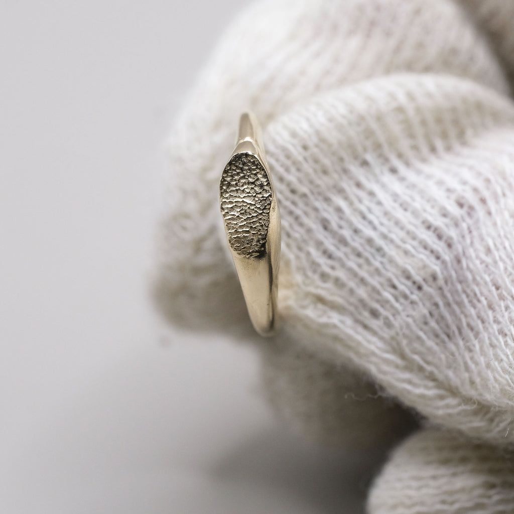 Imprint Small Signet Ring Gold