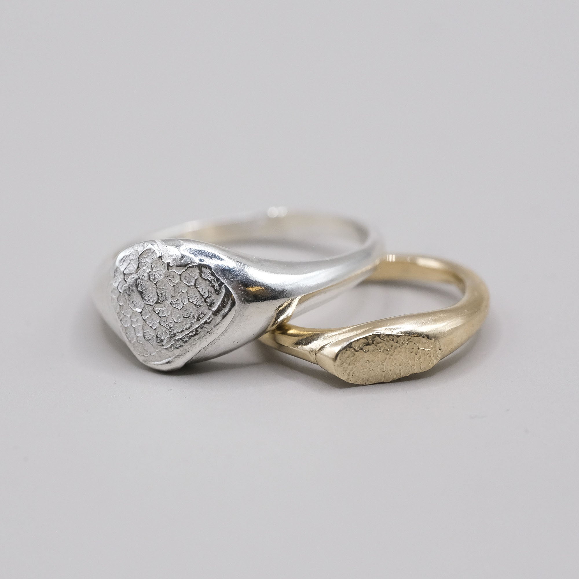 Imprint Small Signet Ring Gold