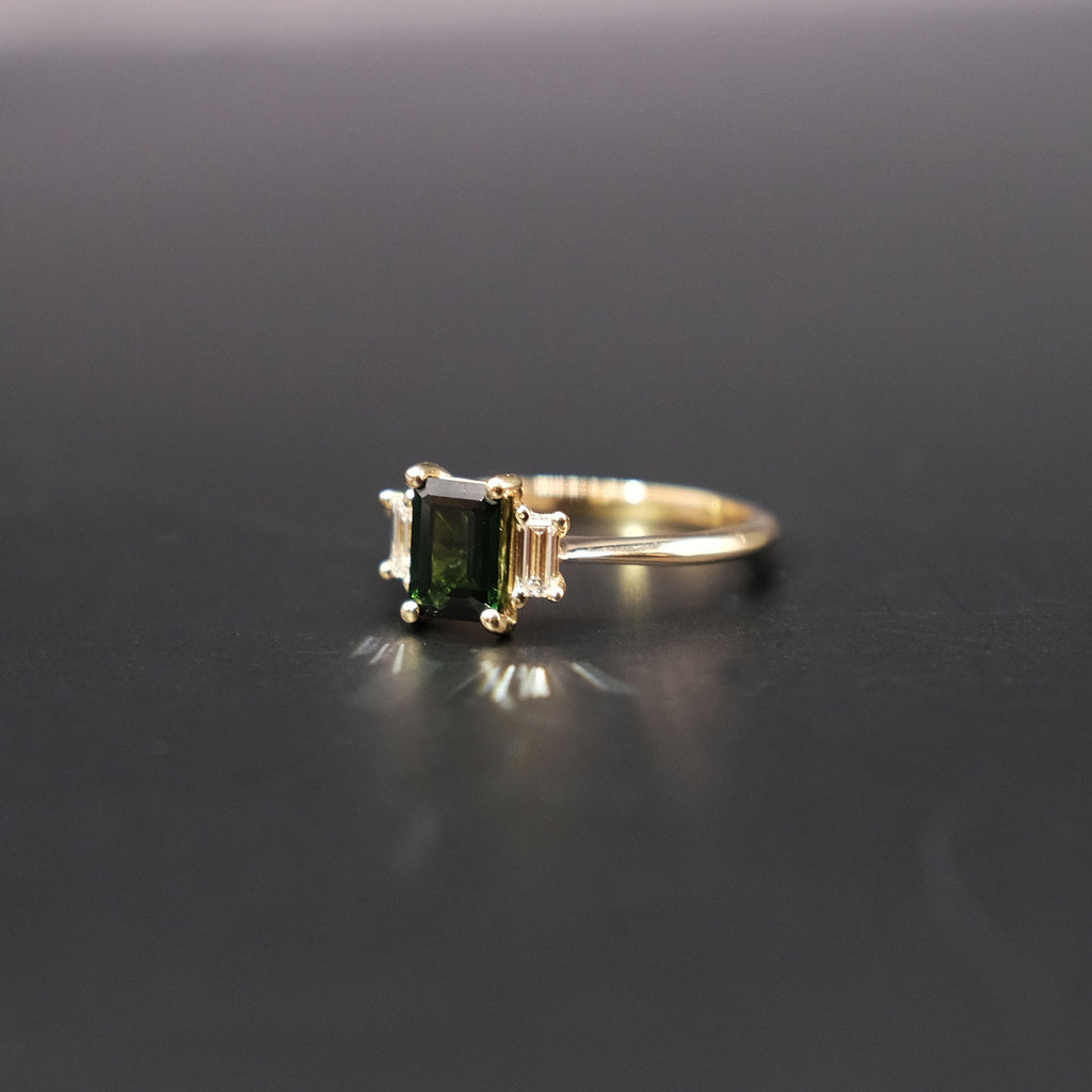 14k Gold Diamond and Green Tourmaline Ring