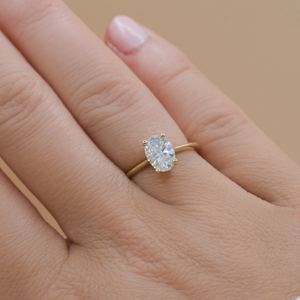 True Love 1 karaat - 14-karaats gouden ovale diamanten ring