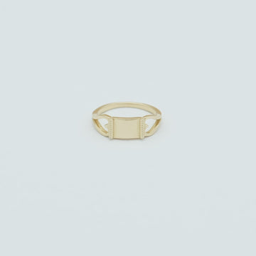 De vintage love ring is beschikbaar in verschillende ringmaten.